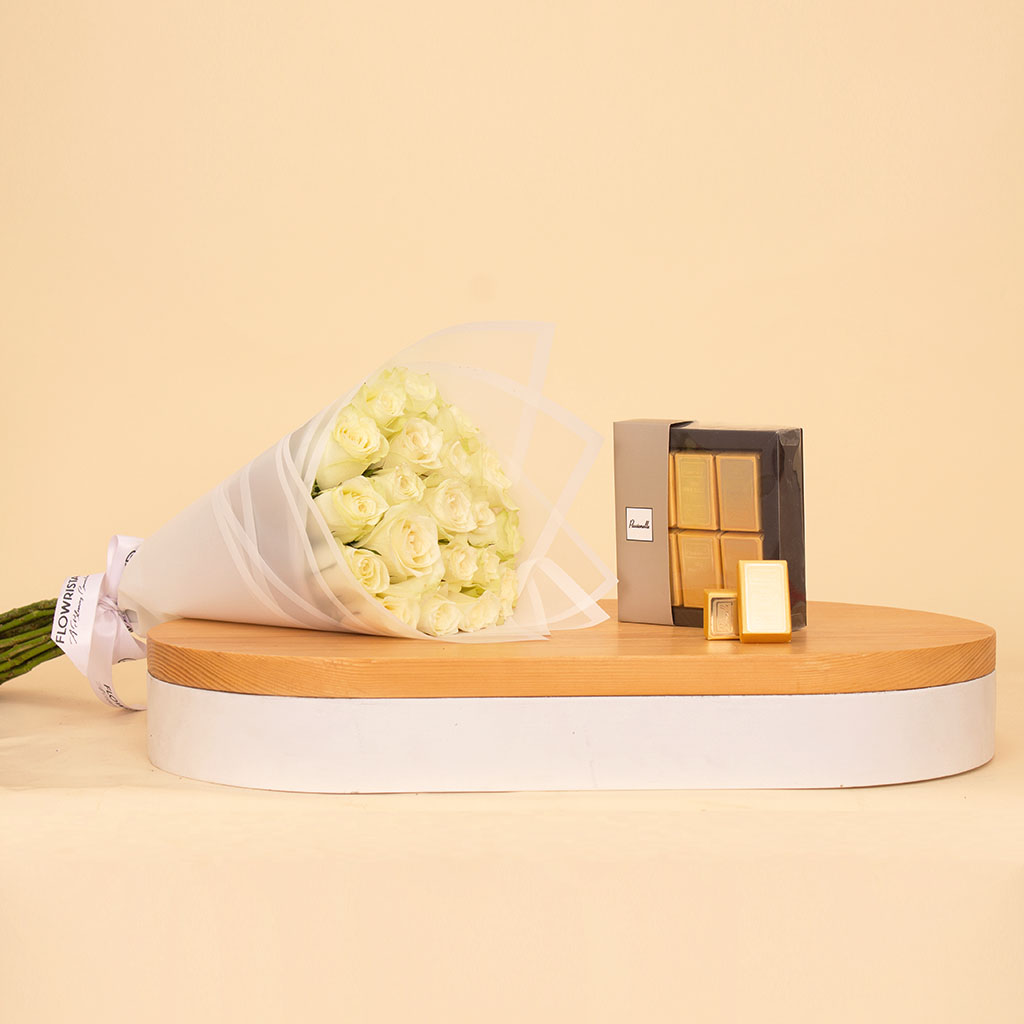 Flowrista Online Flowers Shop Passionelle Chocolate Small Gold Ingot Box with Hand Bouquet of 15 White Roses