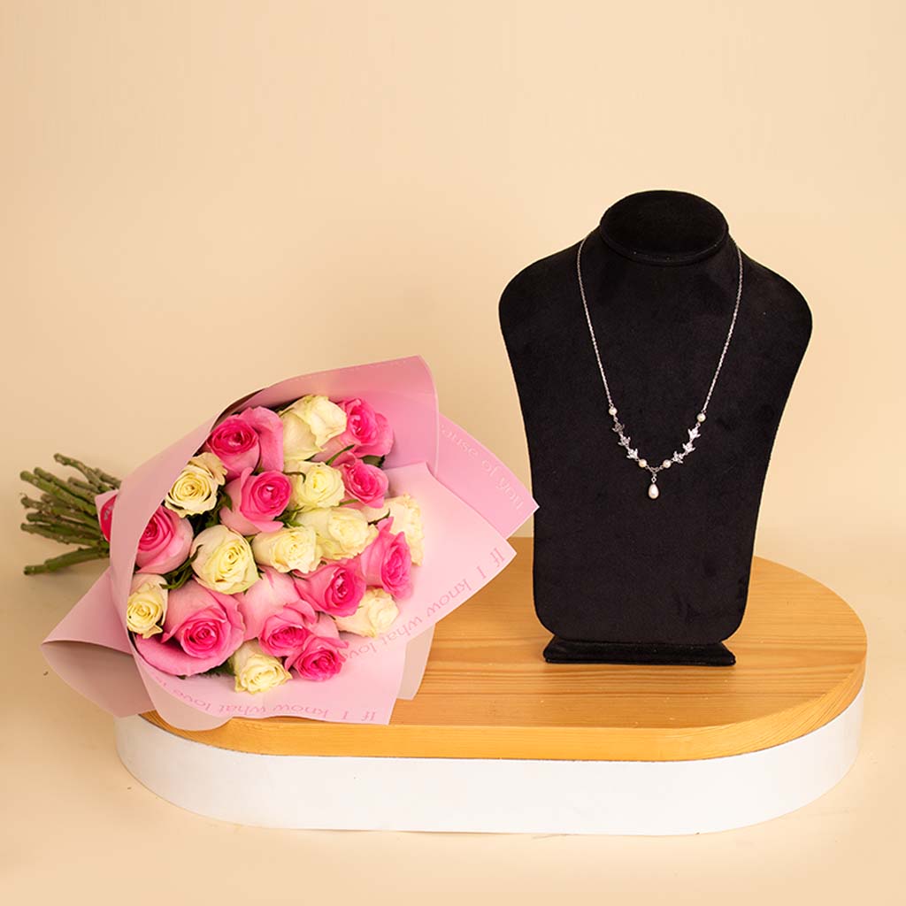 Flowrista Online Flowers Shop Markiz Pure Natural Pearl Necklace &  Bouquet Mix 20 Rose
