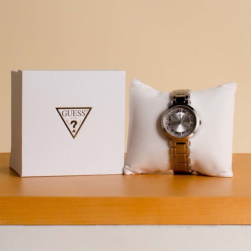 Flowrista Online Flowers Shop GUESS Silver Analog Women’s Watch