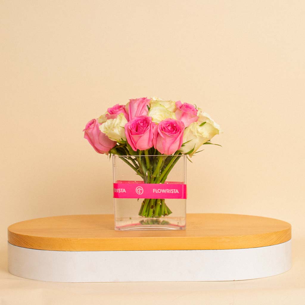 Flowrista Online Flowers Shop مزهرية زهور متنوعة | ٢٠ زهرة بيضاء&وردية